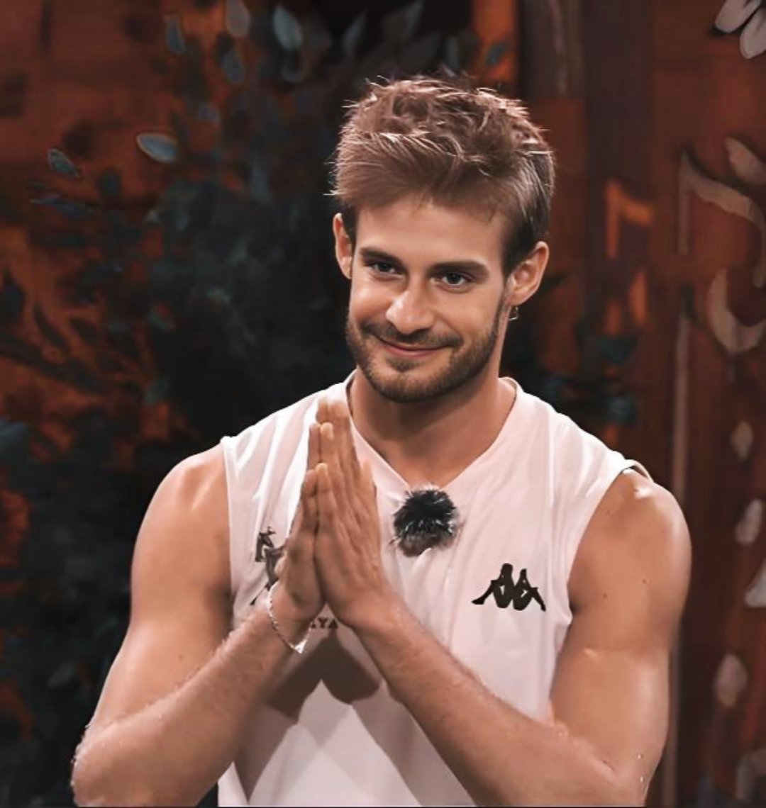 SENİNLE GURUR DUYUYORUM BATUHAN. SENİN HER ZAMAN YANINDAYIM 🤍 
SEN ASLA KAYBETMEDİN. SADECE TORPİLİN YOKTU. 
#BatuhanKaracakaya #Survivor2025