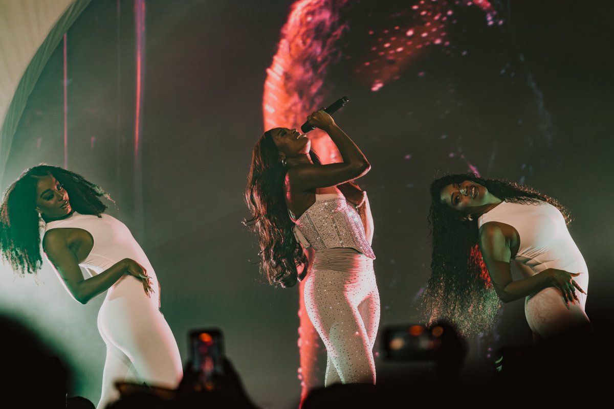 [gallery] <a href="/TheRealCocoJ/">Coco Jones</a> radiated star power <a href="/thevanburenphx/">The Van Buren</a> this week! Check out all the photos from a stunning show: tinyurl.com/4swafmz9