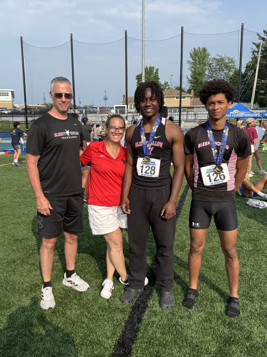 Congrats to Brayden Richardson on finishing 2nd 🥈 in the state in class B and to Dariel Llitera on placing 5th and making the podium in the Long Jump. Go Horsemen!  <a href="/SHHSNY/">Sleepy Hollow High School</a> <a href="/ufsdtarrytowns/">Tarrytown Schools</a> <a href="/TarrySup/">Ray Sanchez</a> #HorsemenPride