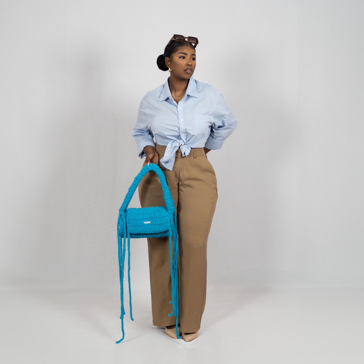 SAHDTHELABEL's tweet photo. She’s the softness of peace,
Malibu Blue means trust, truth,
and believing in what you feel before you see it. ✨🌊

Malibu Blue Barrel Bag Is Available On https://t.co/a8rg5p37Jz💙 

#sahdthelabel #instagram #crochet #color #theory #collection #x https://t.co/XmUvwTxZeZ