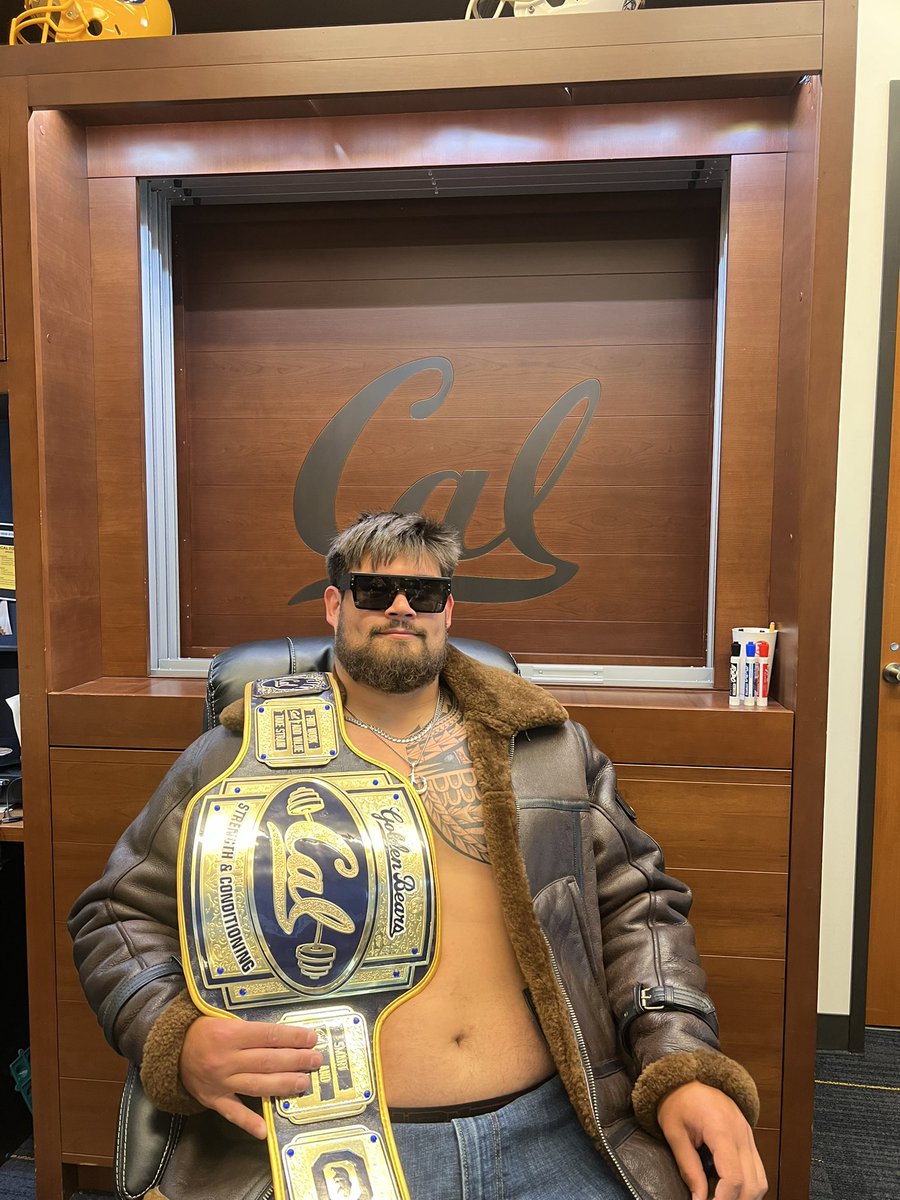 Coachjasonnovak's tweet image. Well Done
@AidanAkfootball
@RyanMcCulloch42
@Cam_Sidney
For winning the Week 3 Iron Bear Belt!!!#SmartAndTough