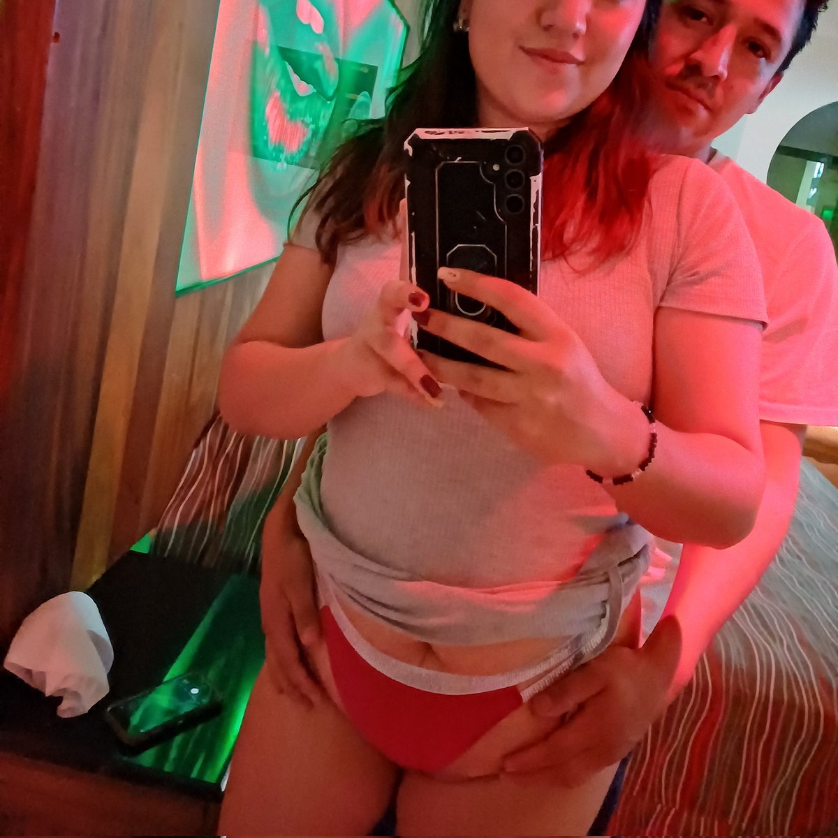Pareja Ecatepec tweet media