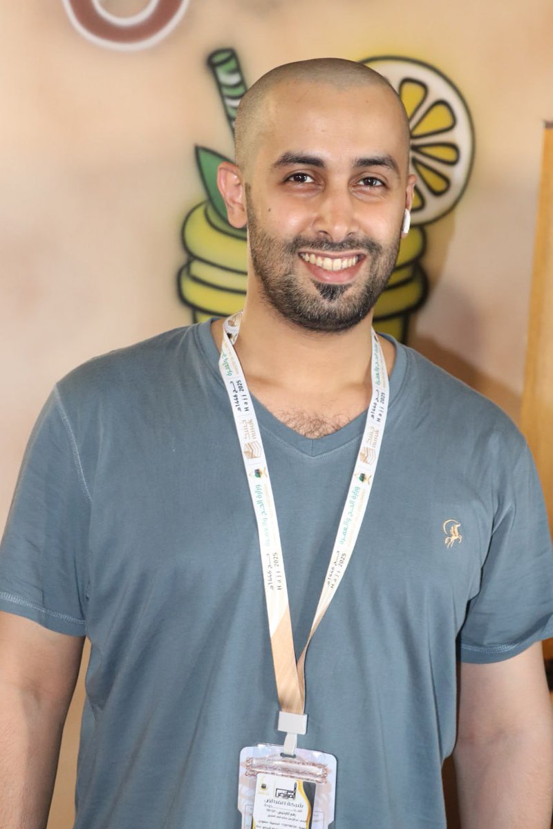 ابتسامتك عبادة، وأثرها لا يُقاس 💛
في زحام المشاعر، كان فريق السعادة ينثر الفرح ويواسي القلوب بابتسامة صادقة 🌿

#فريق_السعادة #ابتسامتك_عبادة #الفرائض_لحج_ميسر 🕋 #حج_1446هـ #يسر_وطمأنينة #شركة_الفرائض