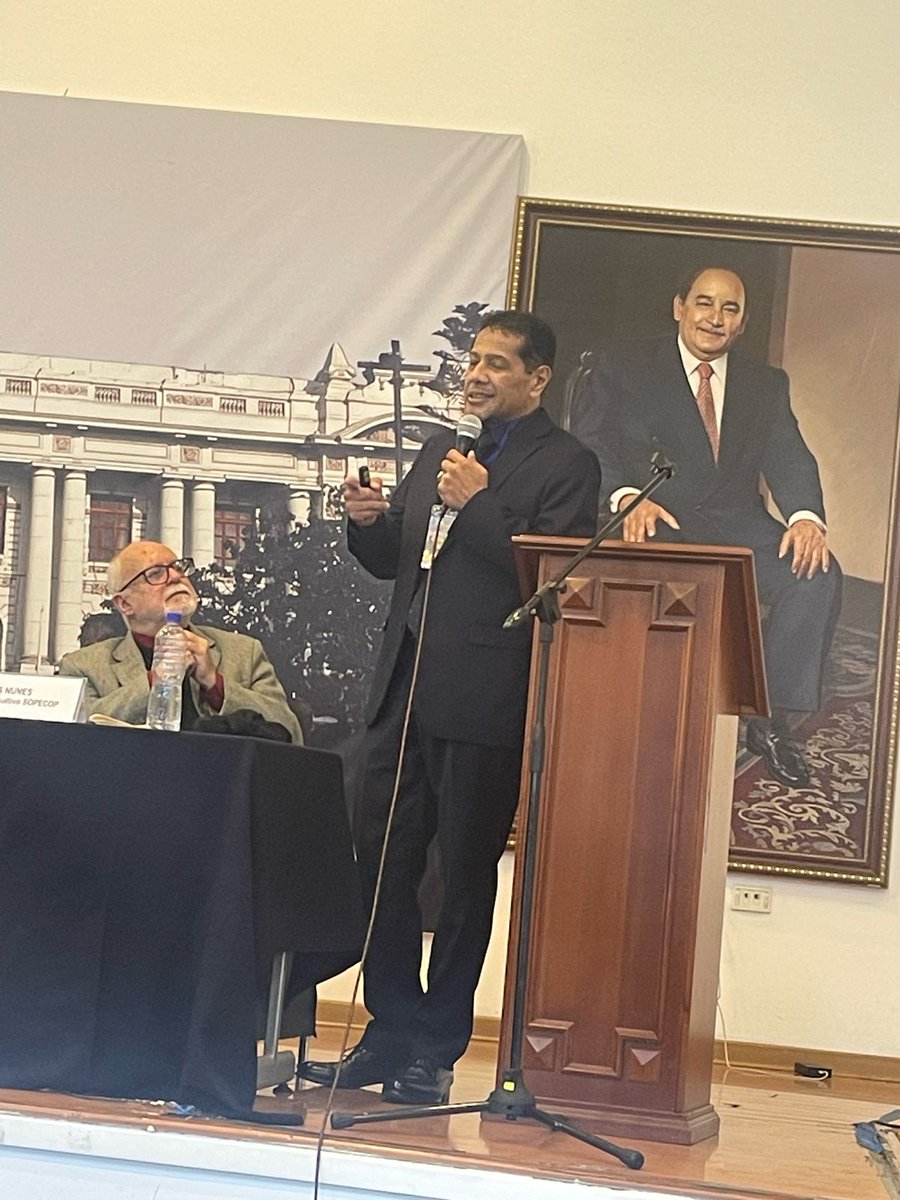 <a href="/Chemo_Vasquez/">✠ Guillermo Vásquez 🇵🇪</a> en el congreso internacional de #SOPECOP  <a href="/Sopecop/">sopecop</a>  @politologosdigitales @CongresoPeru