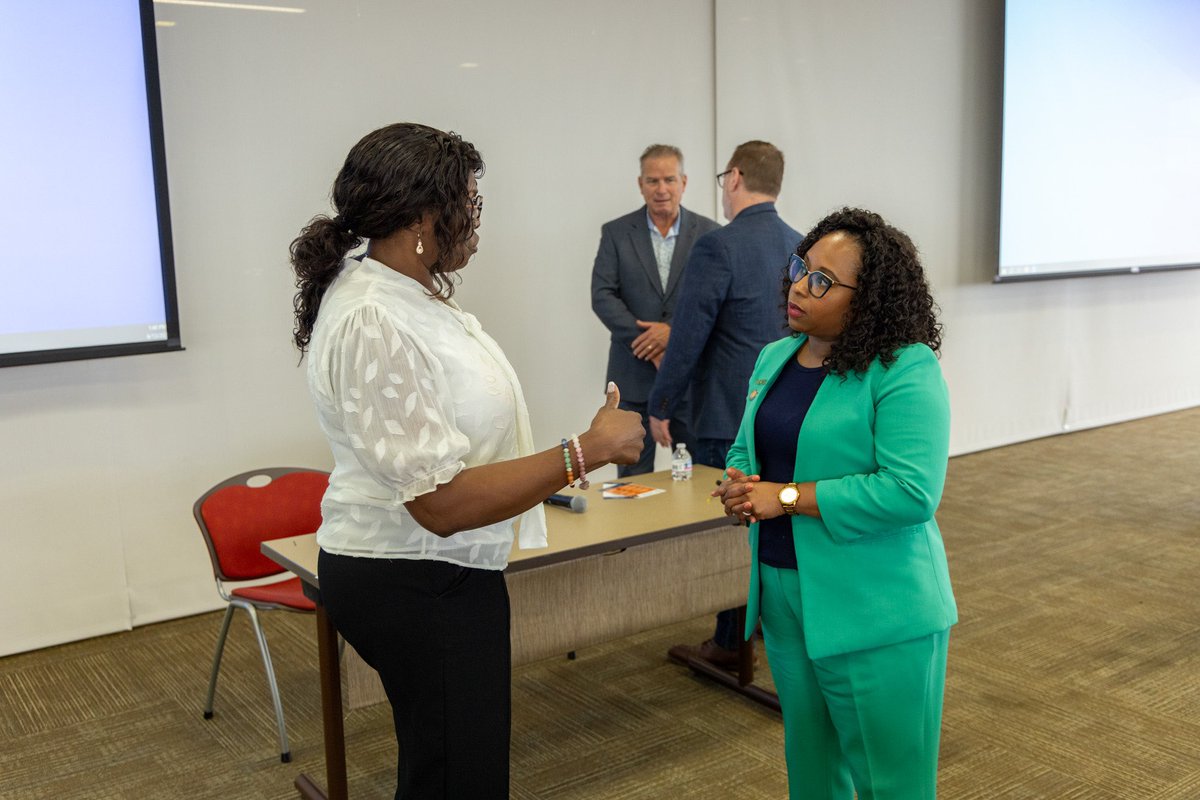 Clerk Hudspeth and @harriscountyto joined @harmembers for a panel on civic engagement, elections, and protecting property records. Members gained insight into HCCO services and the future of records relating to the real estate community.

#hcco #harriscountyclerksoffice