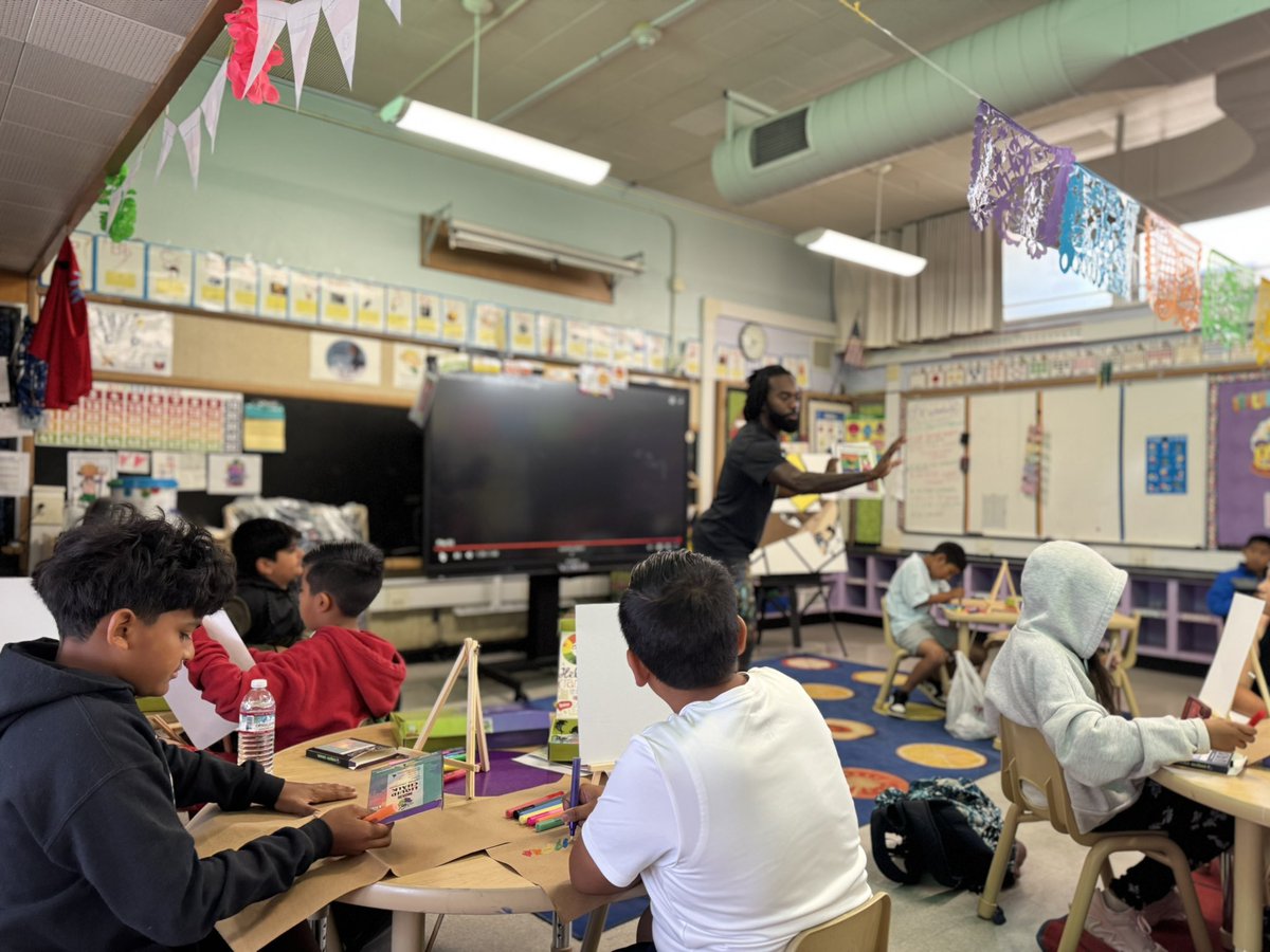 Worldwide_Cares's tweet image. Our #SummerCARES students had a blast today at @ShoreAcresMDUSD and @CambridgeMDUSD with @TysenKnight #MoxieBoxArt #ExpandedLearning