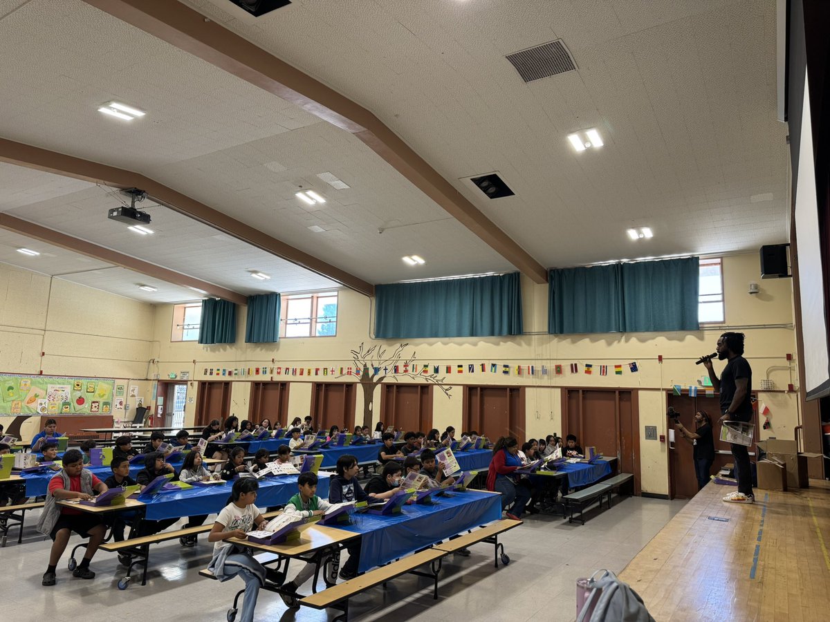 Worldwide_Cares's tweet image. Our #SummerCARES students had a blast today at @ShoreAcresMDUSD and @CambridgeMDUSD with @TysenKnight #MoxieBoxArt #ExpandedLearning
