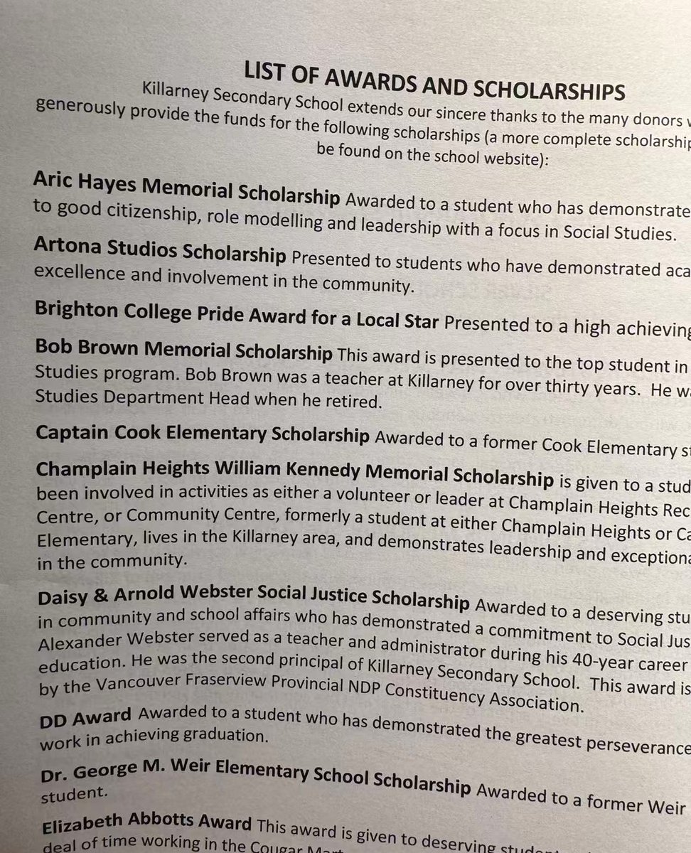 BrightonCol's tweet image. 🎓 What a crowd! 👏 Last week, Brighton College’s very own Elizabeth Liang took the stage at Killarney Secondary’s graduation ceremony to present a Brighton College Merit Scholarship to one of their shining stars — graduating senior Jasmine!