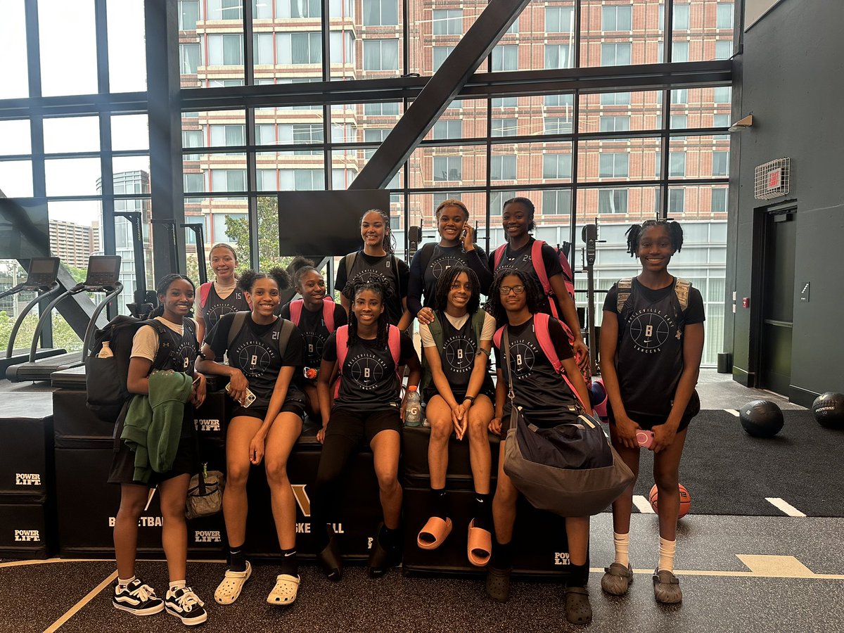 Late Post!
The girls showed out at Vanderbilt’s Team Camp last weekend, going a perfect 5-0! 🔥
Proud of their focus, chemistry, and competitive spirit all weekend long! 🏀💪🏽