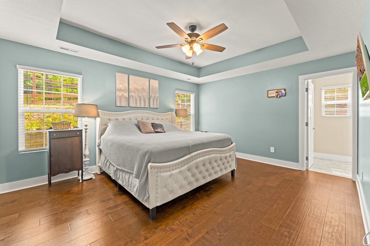 RyanColemanCEO's tweet image. 🏡 New Listing Alert!
📍 321 Timber Creek Rd, Maynardville, TN 37807
💰 $449,000
🛏 4 Beds | 🛁 3 Baths | 📐 2,300 SqFt

📸 ryancoleman.org/321-timber-cre…
📲Call 865-693-SOLD (7653)

#HometownRealty #MaynardvilleTN #CustomHome #KnoxvilleRealEstate #ModernLiving #MoveInReady #RealEstate
