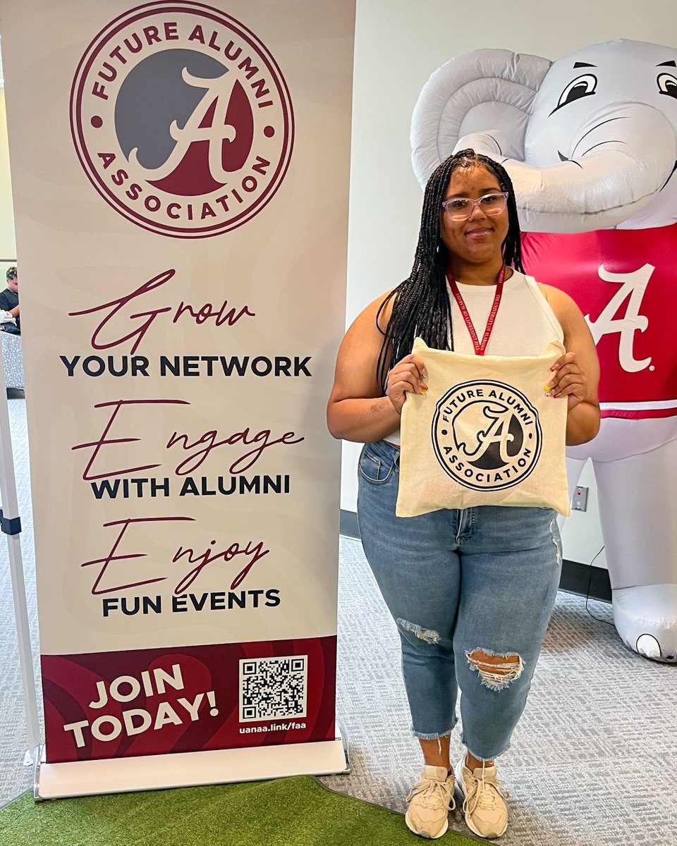UAAlumniAssoc's tweet image. Shoutout to the Future Alumni Association 🌟 Our FAA team has had a blast welcoming incoming freshmen to campus at Bama Bound. FAA is a great way for students to connect with Bama alumni! Current students can join at uanaa.link/faa ❤️