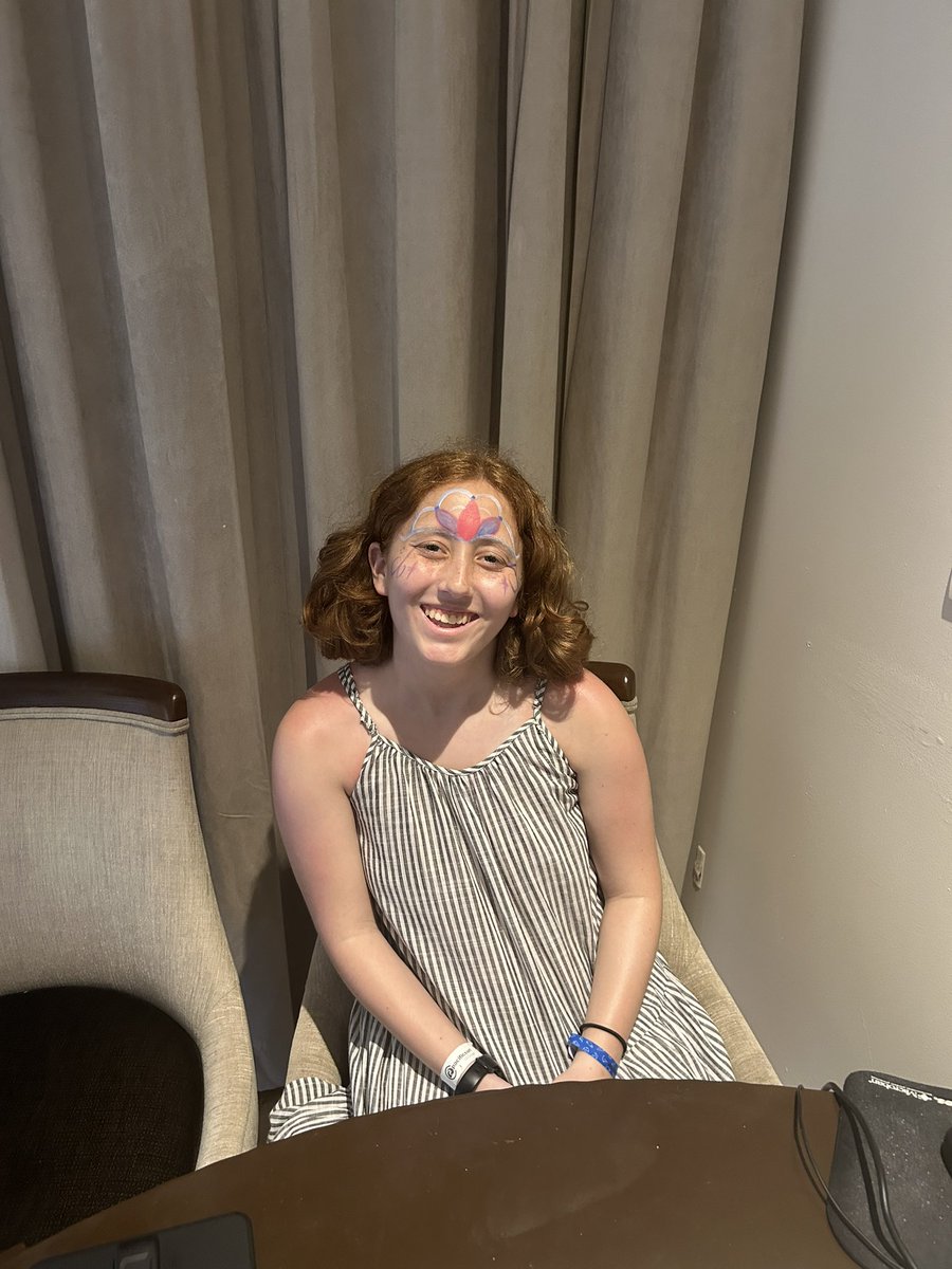 I’m in Mexico and just got my face painted and am ready to stream some #MTGxFINALFANTASY on <a href="/MTG_Arena/">MTG Arena</a> - live now at an earlier than usual time at twitch.tv/FischerMagic !
