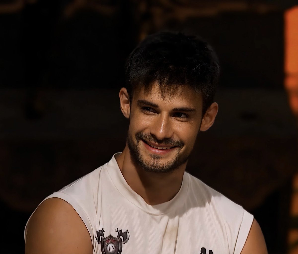 Canim survivor batuhanim…bu gece sondu , kaderimizde hep bi buruklukla bitirmek olsa da olsun…bu burukluk da sevdaya dahil 
Büyük geldin…destan yazdin 🤍 <a href="/bkaracakayaaa/">Batuhan Karacakaya 🛡</a>