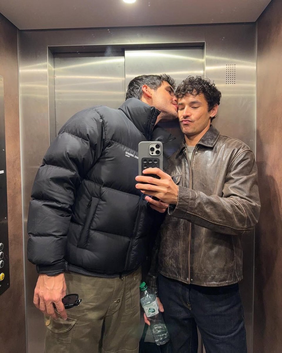 men loving men (@mlmpicz2) on Twitter photo 
