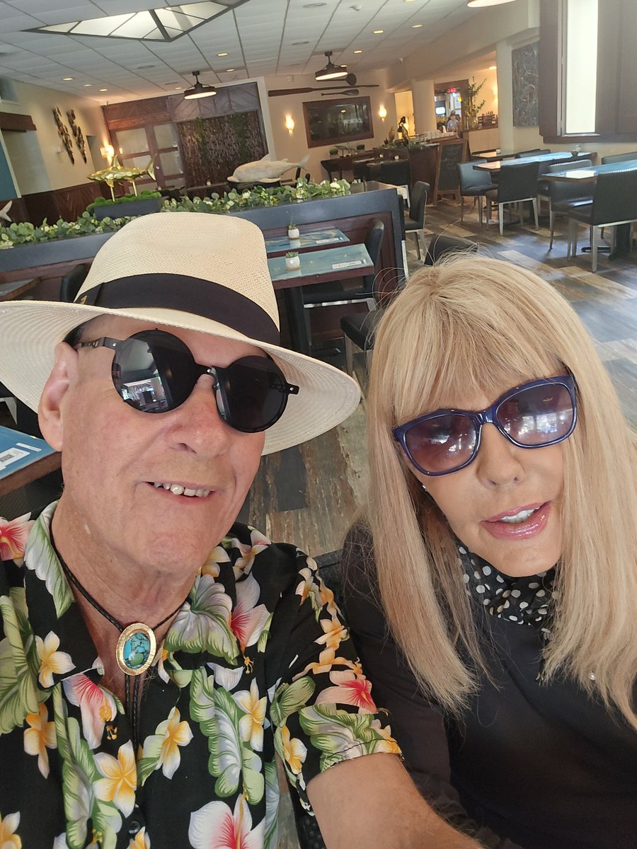 2oldbushiemates's tweet photo. We ❤️ our
https://t.co/w0SPV5VlQy
#FounderMembers
#Illustrator
#AnnVictoria
#Author
#ChristopherWilliams https://t.co/q24IZ2UAbx
