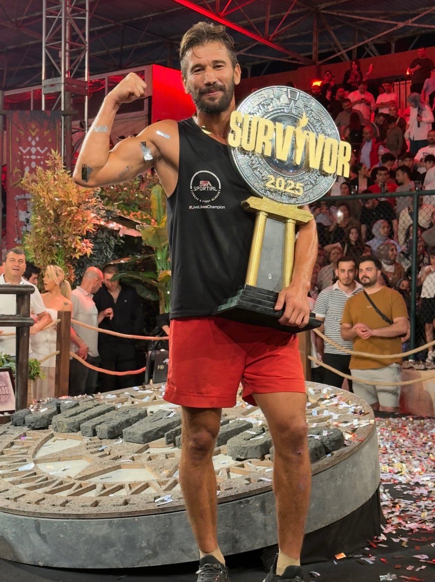 Ustalık eseri beeee!!!💜

Yakk 🚬

🏆ŞAMPİYON ADEM KILIÇCI🏆

#Survivor2025 #SurvivorAllStar2025 #ademkılıççı