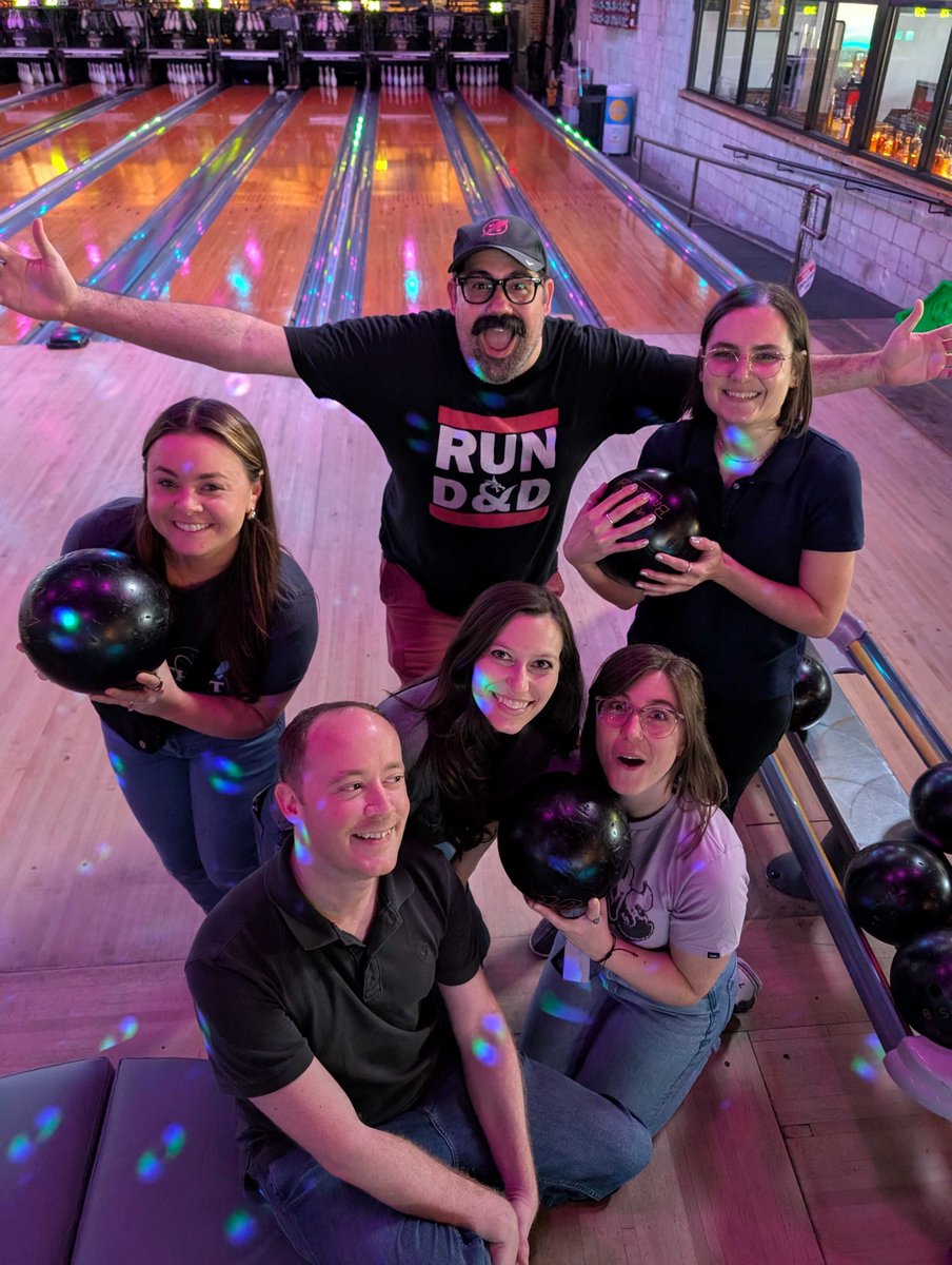Rocketeers who bowl together, win together! We had so much fun at Primrose Bowling yesterday🎳 . #bowling #companyouting #teamwork #launchthat