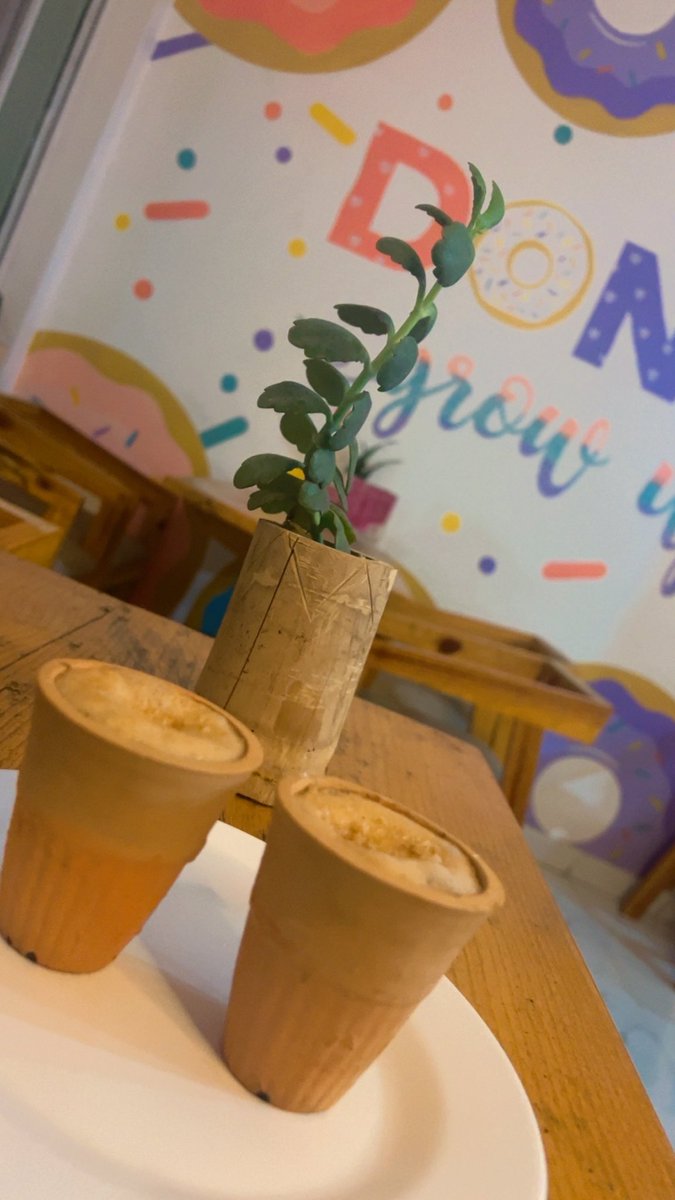 कति रिस डाहा गर्निले त केहि बिगार्न सकेको छैनन यो गर्मिले के उखाड्न सक्छ र 🤭😃
Good morning beautiful people हरु 😘