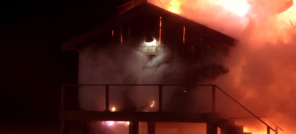 s4bzzzz's tweet image. yeah this has now become my favourite film from David Lynch, absolutely unreal.