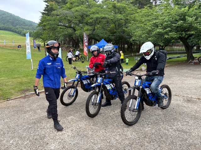 hayasaka__cycle's tweet photo. #wildwheels 大自然を満喫してます! https://t.co/cn5QI4QrYY