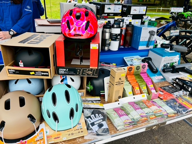 hayasaka__cycle's tweet photo. #wildwheels 大自然を満喫してます! https://t.co/cn5QI4QrYY