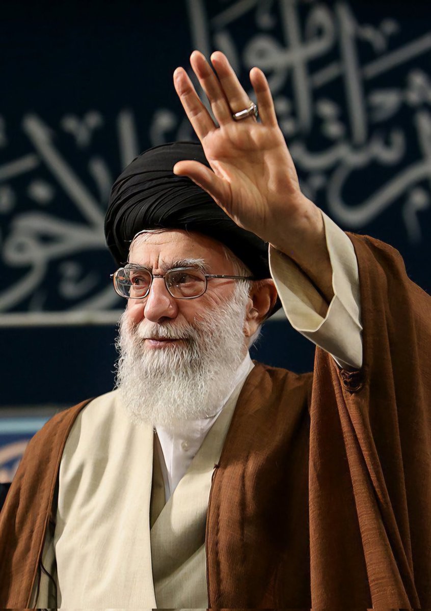 إنْ كنتَ في "خُمَّ" أم إنْ كنتَ في "قُمِّ"
رفعتَ كفًّا فكانَ اللهُ مَن يرمي

سربُ "الأبابيلِ" مذ أطلقتَهُ انهمرتْ
تلكَ الصواريخُ كـ "السجِّيلِ" إذ يهمي

سدِّدْ "جمارَك" في "عيدِ الغديرِ" على 
الشيطانِ مرّغْهُ في الإذلالِ بـ "الرجمِ"