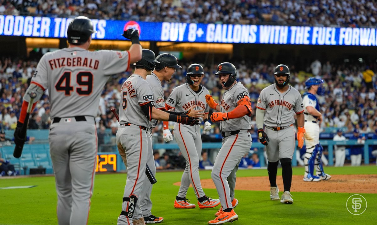 SFGiants tweet media
