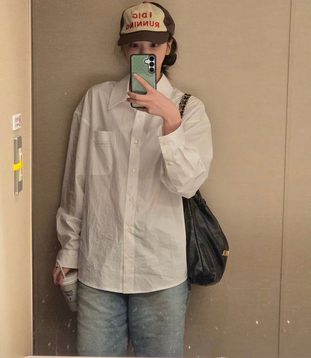 Chaewon tweet media