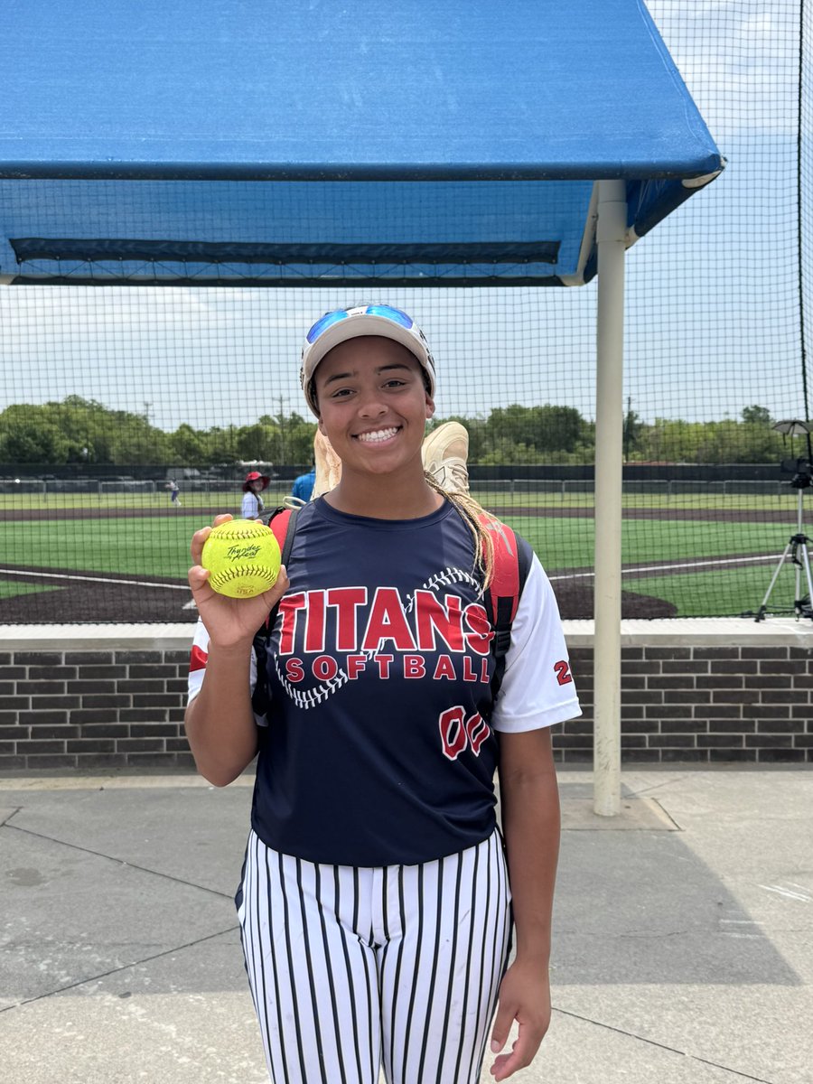 ￼big day at the plate for Bella Tipton including a monster oppo taco. WTG Bella
#BuiltDifferent