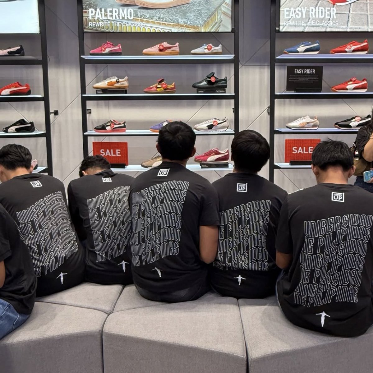 LOOK: The UPMBT boys just touched down at Puma… and they didn’t come underdressed. 👀🔥

Photos from NTGBU IG story

#UPFight❤️💚✊🏼