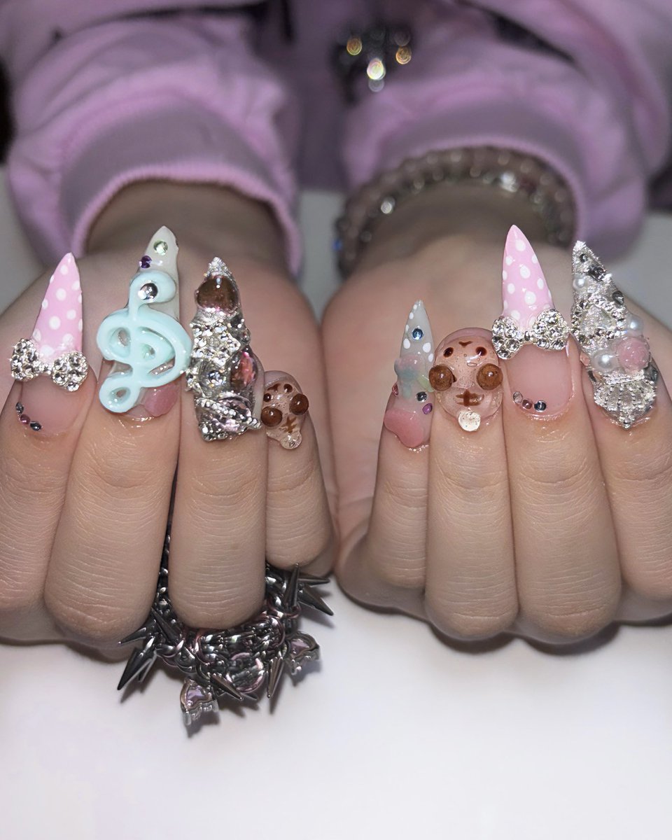 some nails i’ve been doing @/zaddybigclaws on ig ><