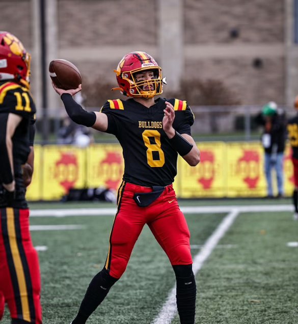 Quarterback Magazine (@quarterbackmag) on Twitter photo Michael Vander Luitgaren (<a href="/mike_vander11/">Michael Vander Luitgaren</a>) began playing football in 1st grade with Batavia Youth. He won an Illinois State title at QB/S in 7th grade and led his 8th-grade team to the semis. After starting at QB on freshman and sophomore teams, he was called up to Varsity and Michael Vander Luitgaren (<a href="/mike_vander11/">Michael Vander Luitgaren</a>) began playing football in 1st grade with Batavia Youth. He won an Illinois State title at QB/S in 7th grade and led his 8th-grade team to the semis. After starting at QB on freshman and sophomore teams, he was called up to Varsity and