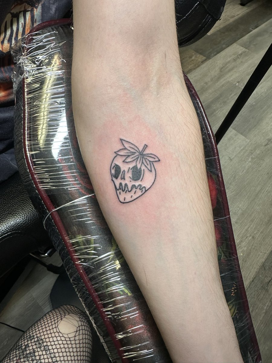 Bretthefall 𒉭 tweet media