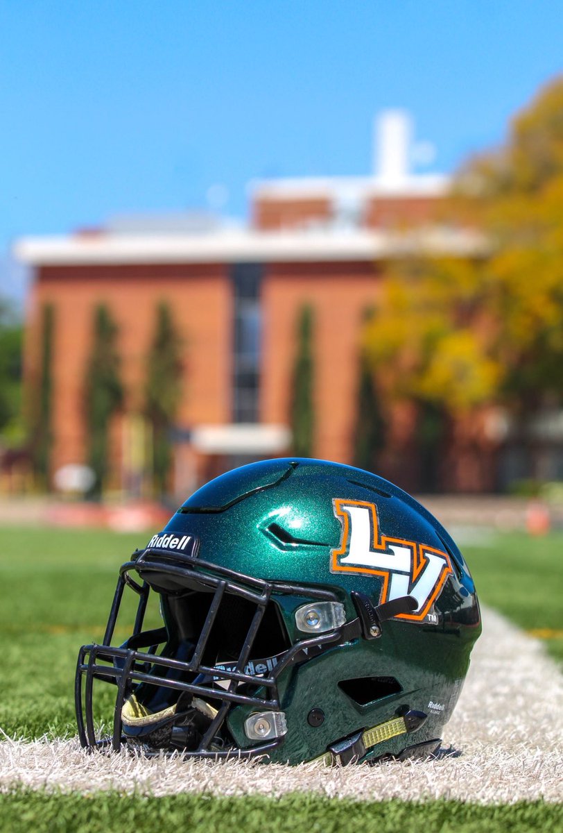 After a good talk with <a href="/CoachJPRoberts/">Coach John Roberts</a> I am truly blessed and grateful 🙏🏽 too receive my first college offer from <a href="/ULV_Football/">La Verne Leopards Football</a> truly thankful for my family and coaches and most importantly the man above ☝️