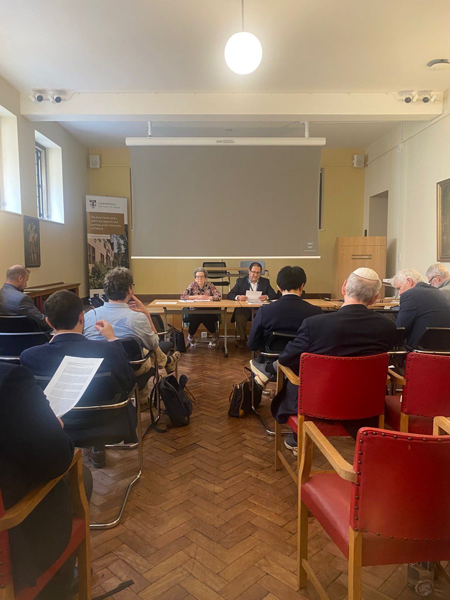 Facultad FilosofíaUP (@filosofiaup) on Twitter photo Los pasados 28 a 31 de mayo, el Prof. Luis Xavier López-Farjeat y la Mtra. Ivonne Acuña Macouzet participaron en la conferencia "Philosophy in the Abrahamic Traditions" que el Aquinas and "the Arabs" International Working Group organizó en la Universidad de Oxford. Los pasados 28 a 31 de mayo, el Prof. Luis Xavier López-Farjeat y la Mtra. Ivonne Acuña Macouzet participaron en la conferencia "Philosophy in the Abrahamic Traditions" que el Aquinas and "the Arabs" International Working Group organizó en la Universidad de Oxford.