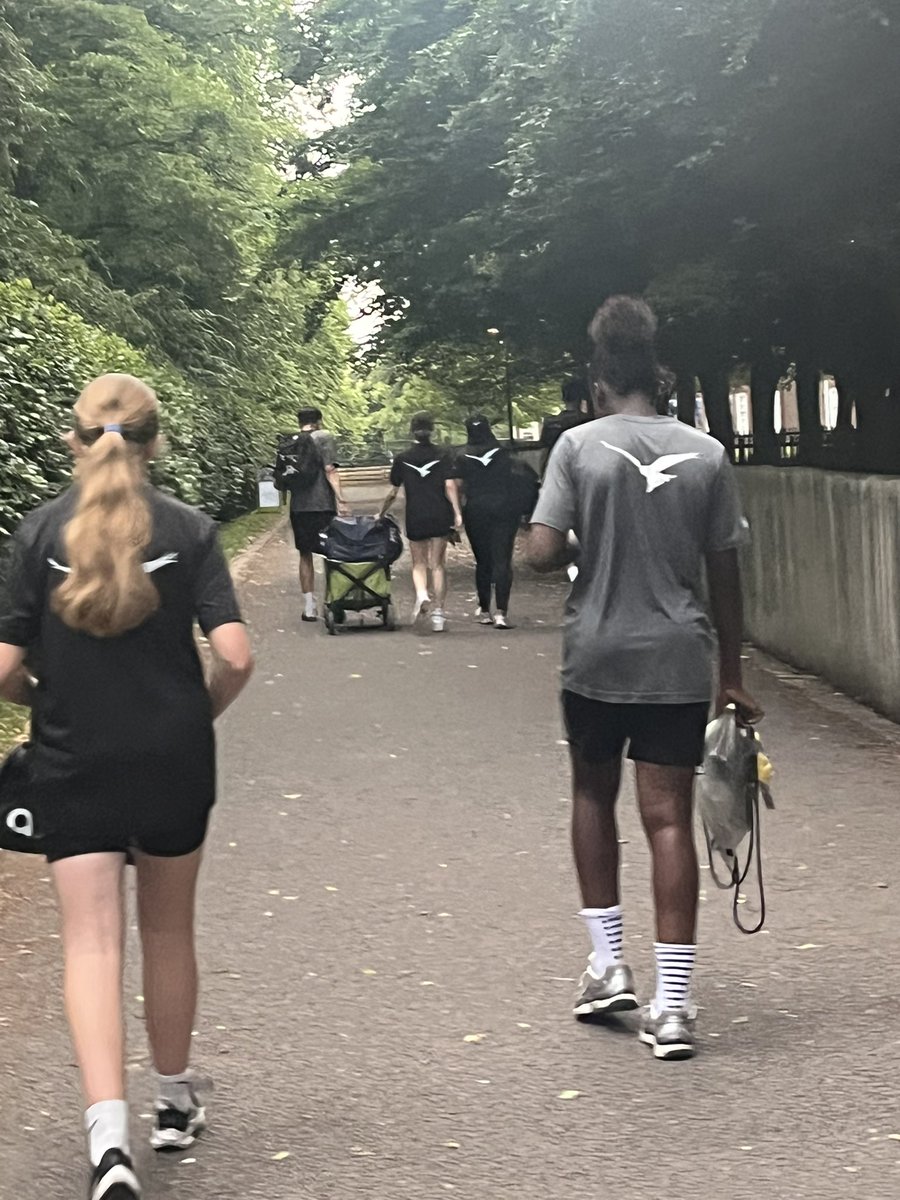 Long Summer Nights ; Friday Futsal: amazing players and coaches. A pleasure to be part of #chiltern #futsal #friends #family #summerisfullyappreciated #seethemsoar #headinghome