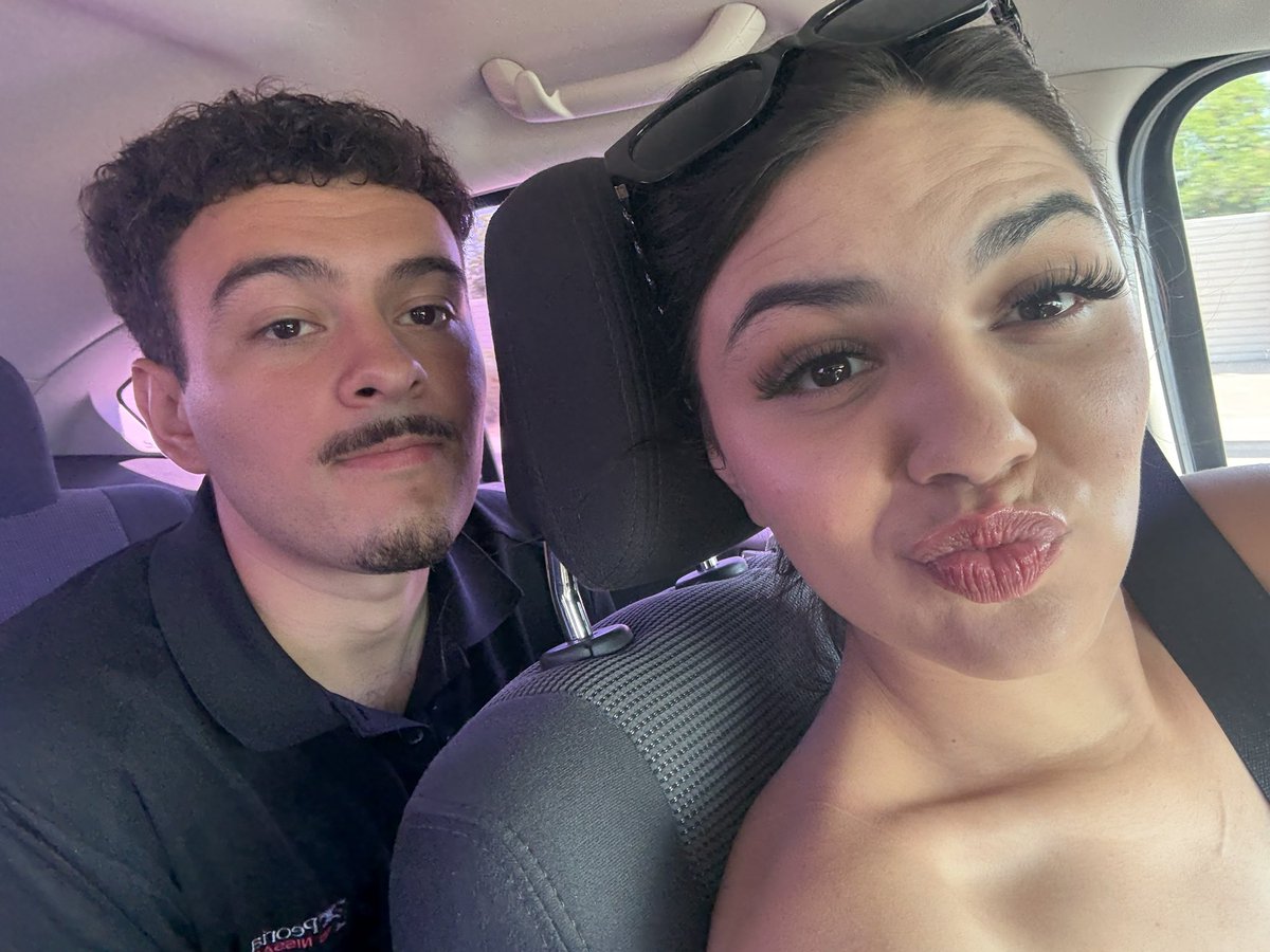 My boyfriend and I got an apartment together 🩷 moved me out of my parents house and I couldn’t be more happier being a SAHG 😂🩷