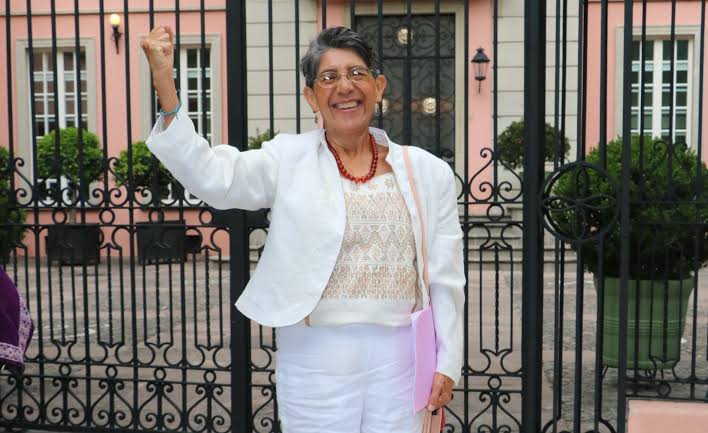 Ultravioleta_radio (@ultravioletafm) on Twitter photo ¡AL AIRE!
La Dra. Dalila Aldana Aranda, del <a href="/cinvestav/">Cinvestav</a>, estudia los plásticos más por urgencia que por gusto.
Escucha esta información súper importante en <a href="/RadioUdeG/">Radio Universidad de Guadalajara</a>
<a href="/dimeChascona/">Anabel Casillas</a> <a href="/aquelricardo/">Ricardo</a> <a href="/AzaelSG/">Azael López</a> <a href="/Fabianecr/">Fabián Cázares</a> ¡AL AIRE!
La Dra. Dalila Aldana Aranda, del <a href="/cinvestav/">Cinvestav</a>, estudia los plásticos más por urgencia que por gusto.
Escucha esta información súper importante en <a href="/RadioUdeG/">Radio Universidad de Guadalajara</a>
<a href="/dimeChascona/">Anabel Casillas</a> <a href="/aquelricardo/">Ricardo</a> <a href="/AzaelSG/">Azael López</a> <a href="/Fabianecr/">Fabián Cázares</a>