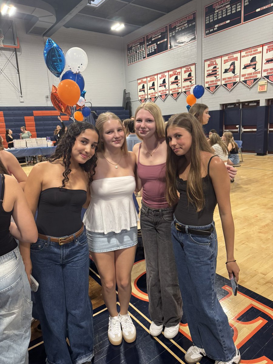 Christine Trodden Ackerman tweet media