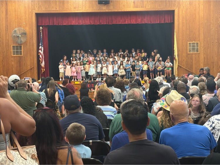KeyportSchools's tweet photo. Our Pre-K Moving Up Celebration was a beautiful send-off for our little Red Raiders! โค๏ธ๐ There were tons of smiles and the kids did an amazing job singing their songs. We canโt wait to see all theyโll accomplish in Kindergarten next year! ๐ #RedRaiderPride https://t.co/7NWZIwN5XO