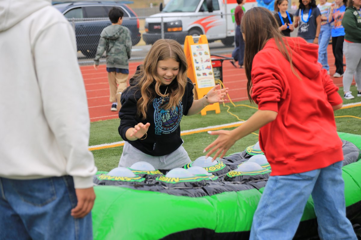 Mountain View Middle tweet media