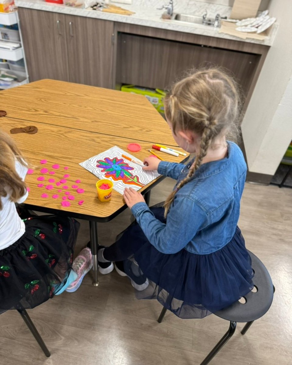 SolanaBeachSD's tweet image. Summer programs are in full swing across SBSD! From joyful moments on the grass to hands-on learning and new friendships, students are staying engaged, active, and connected. #SBSD #SummerLearning #SolanaBeach #CarmelValley #RanchoSantaFe #PacificHighlandsRanch #DelMar