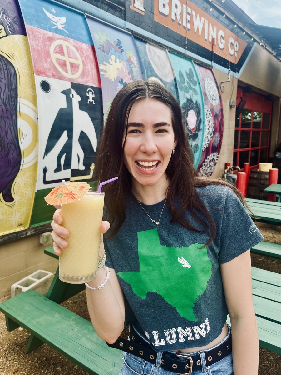 Our freshest freezie has landed— Piña Colada is here! 🍍🥥 Creamy, tropical, and totally refreshing, this 6.5% ABV frozen cocktail is your 16oz getaway in a glass. Swing by today (Friday) and sip into paradise.
#PinaColadaVibes #DCBCFrozie #TropicalEscape #newrelease