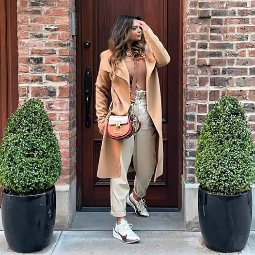 Neminambudiri's tweet photo. Happy Weekend, everyone, Weekend vibes are here , Stepping into relaxation and style, one door at a time 📷
#WeekendFashion #ChicLooks #WeekendVibes #WeekendFashion #ChicLooks https://t.co/gaYCRYuM7M