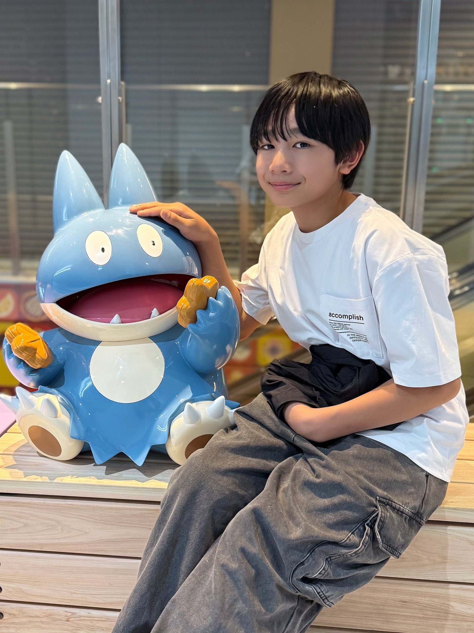 ゴンベ - Search / X