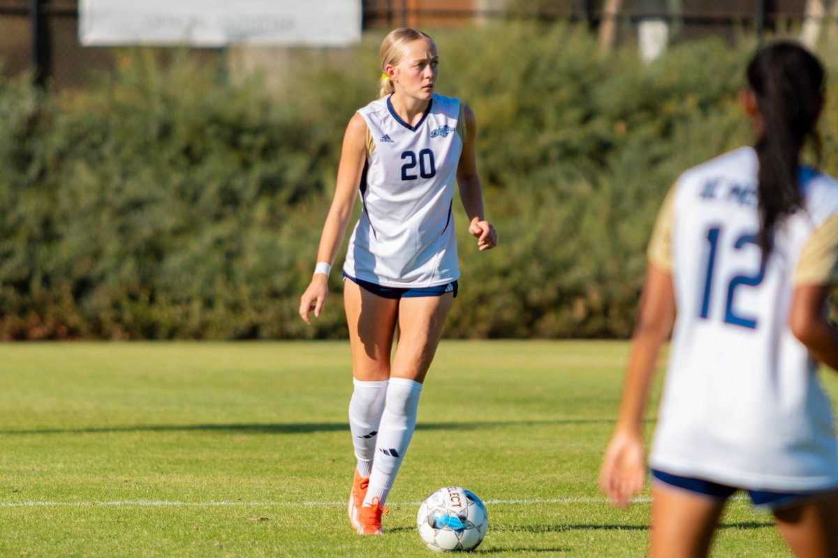 UCMercedWSOC's tweet image. These three Bobcat defenders have logged 1,000+ minutes in back-to-back seasons contributing to one of the nation's best defenses!
🔷 Katy Flores
🔷 Preeya Singh
🔷 Macy Max
Senior year 🔜