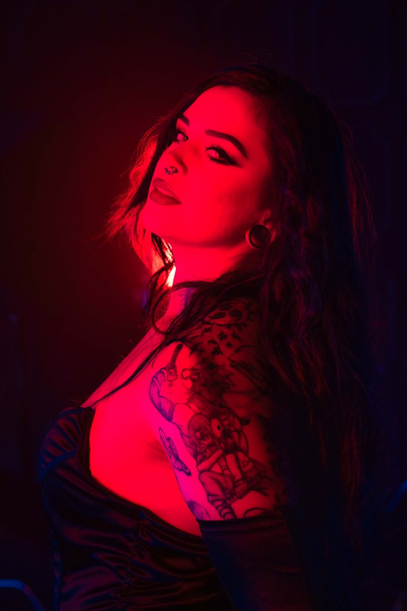 my powers are strongest on friday the 13th 🖤