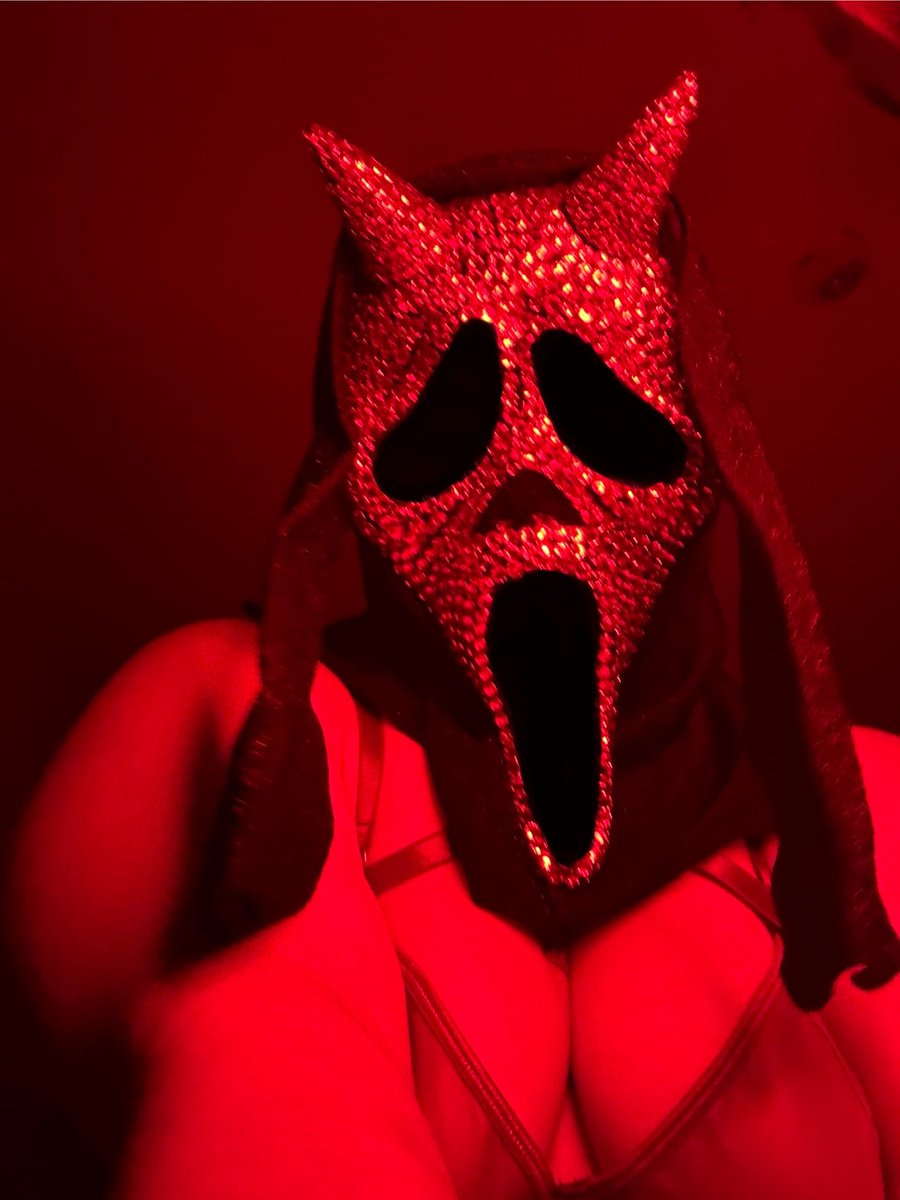 🔪Friday the 13th flash sale come join me and be in the sequel 🔪😘
#nsfwtwt #fridaythethirteenth #onlyfans精选 

onlyfans.com/emihatesyou