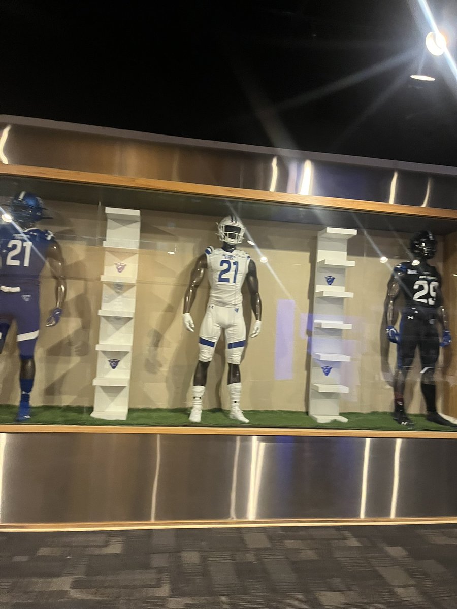 KwasiHawthorne's tweet photo. Here are a few clips from a great day at Ga state. Thanks for the opportunity. @Coach_OBrien @FCRecruits @RecruitGeorgia @kwhit4 @Coach_Ogletree @DellMcGee https://t.co/mWOUP5ZZKj