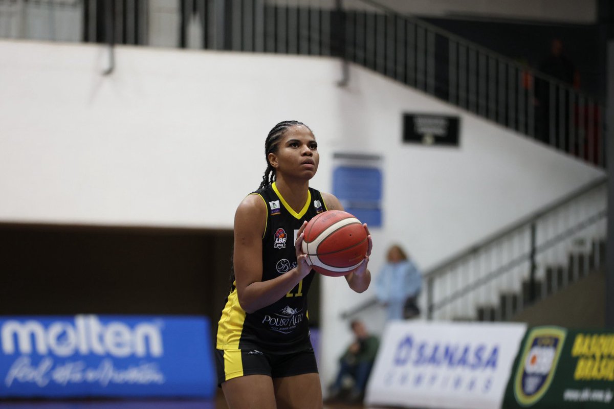 sodiemesquita's tweet photo. ⏱️FIM DE TERCEIRO QUARTO 

Unimed Campinas 45 X 45 Sodiê Mesquita

Transmissão: https://t.co/Pn08W1US26

#LBFCaixa #TimeDaGente https://t.co/AiEsTAqbo7